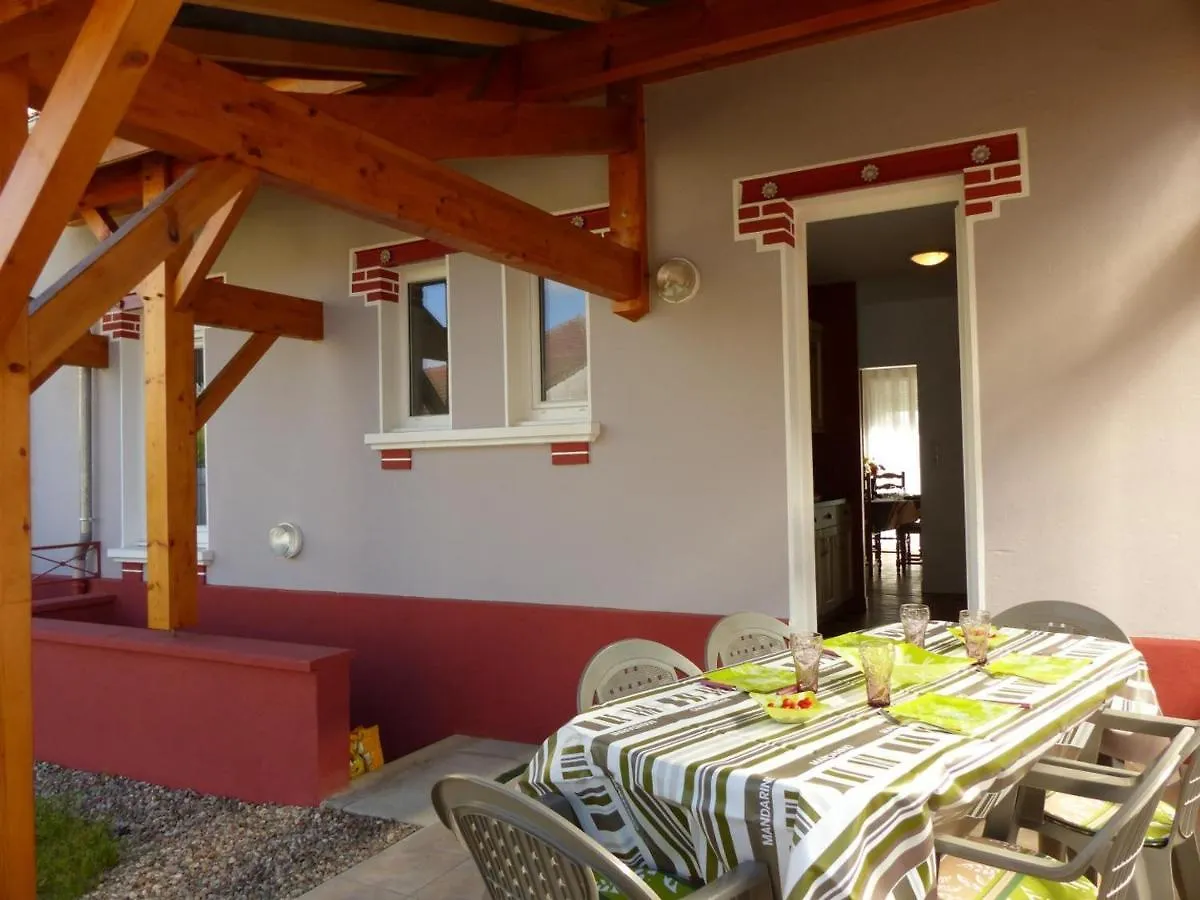 Gite Tout Confort A Molinet, Climatise, Avec Cour Close Et Proche De La Voie Verte ! - Fr-1-489-253 Holiday home Molinet